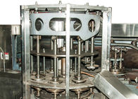 La cadena de producción automática del cono del azúcar, máquina de la hornada del cono de helado 380V con el doble acodó la puerta del panel