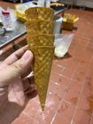Máquina comercial automática llena del fabricante del cono de la galleta del helado de 71 placas que cuecen (los 9m largos)
